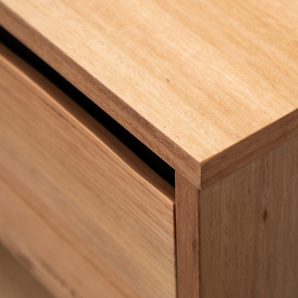 Summerview Bedside Table