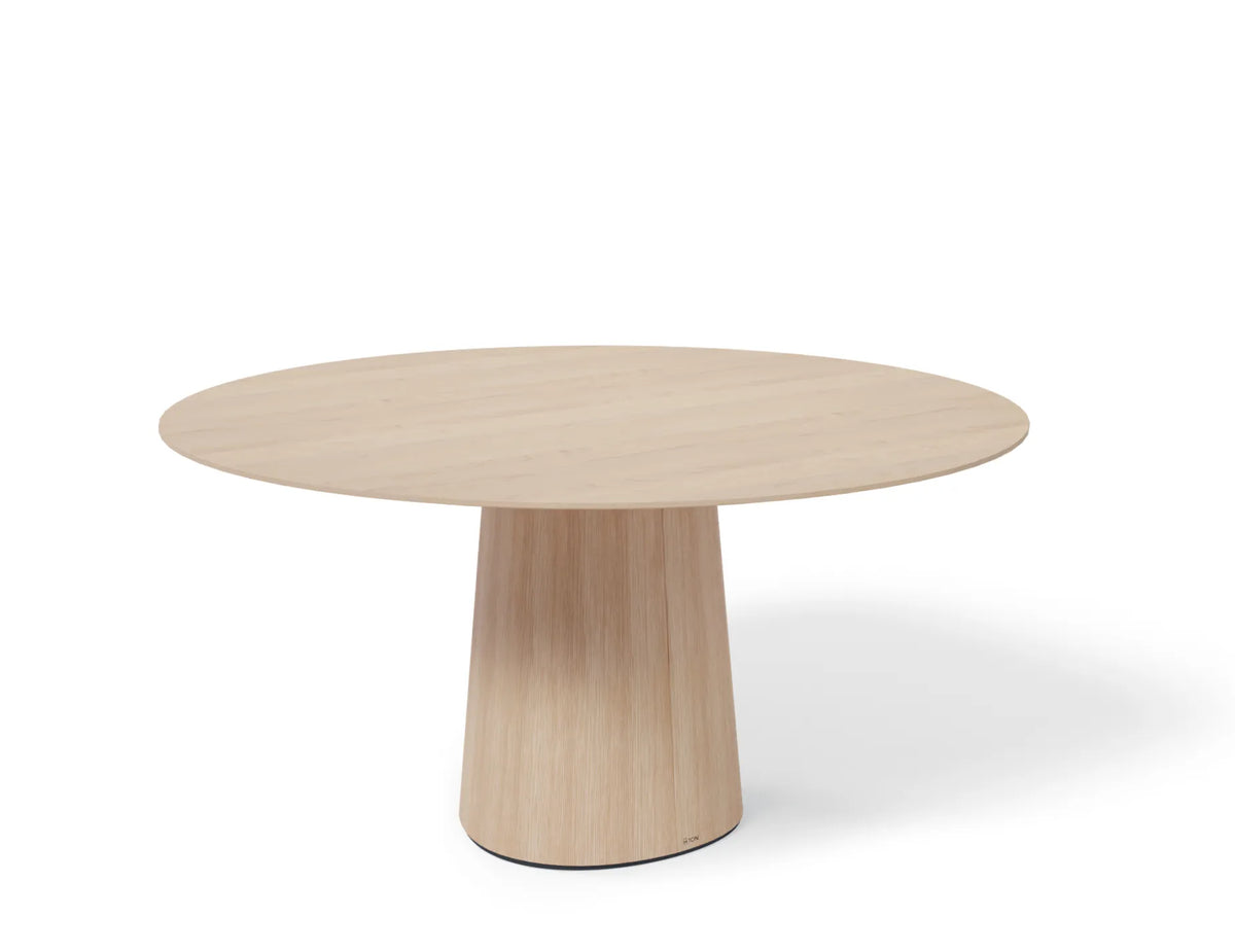 P.O.V. 462 150cm Round Dining Table