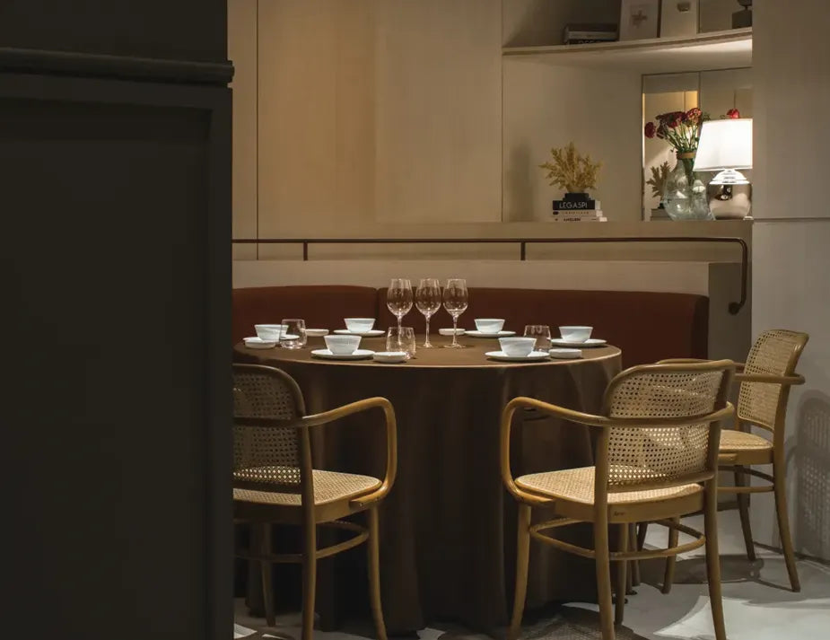 811 Hoffmann Dining Armchair
