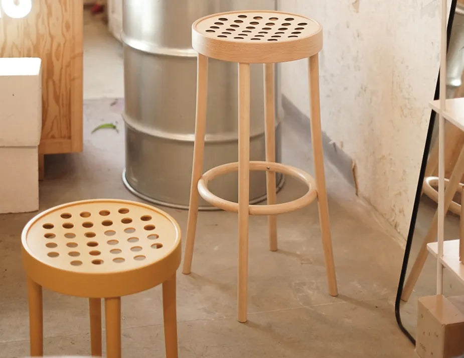 822 Low Stool