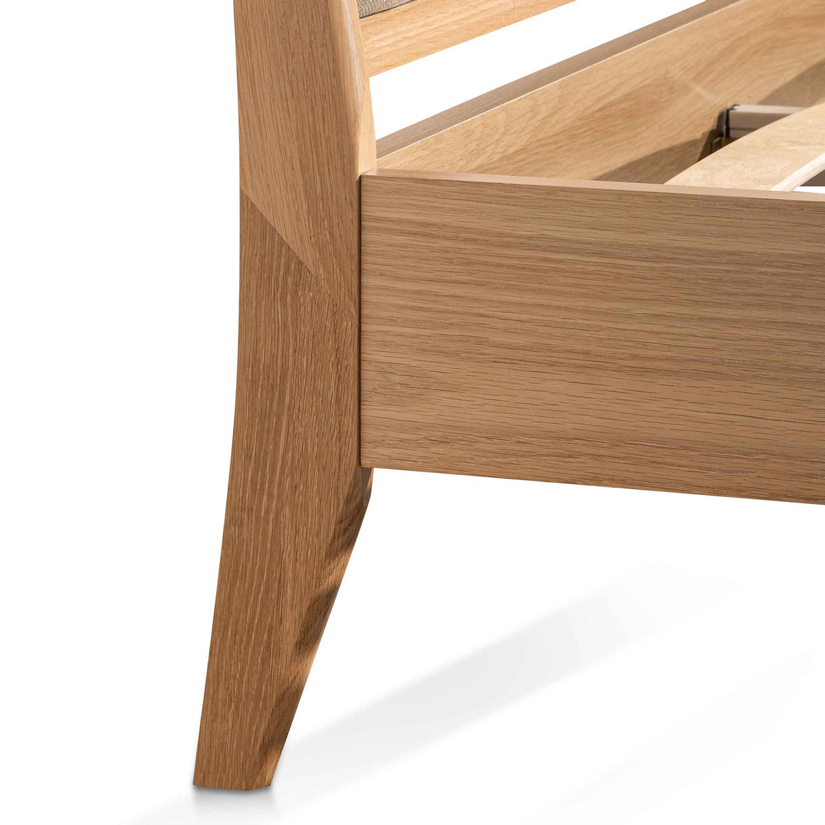 Moorleigh Queen Bed