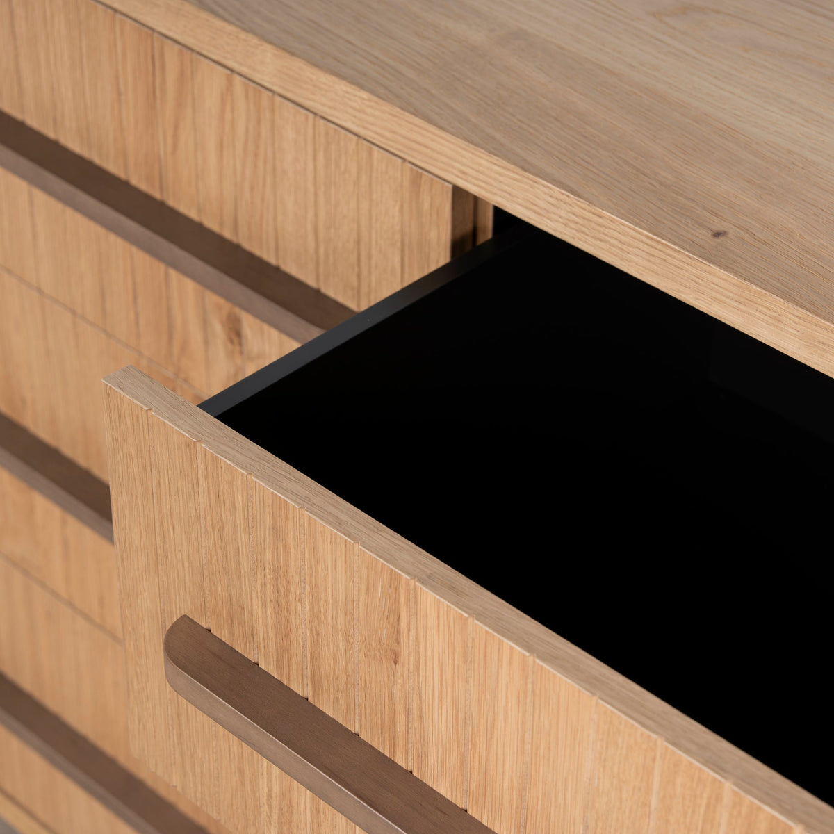 Lyndon 6 Drawer Chest