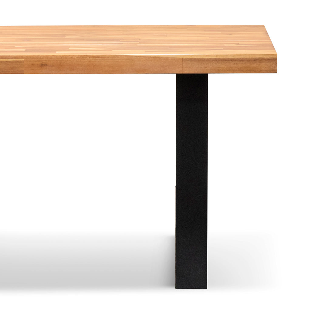 Thornwood 210cm Dining Table