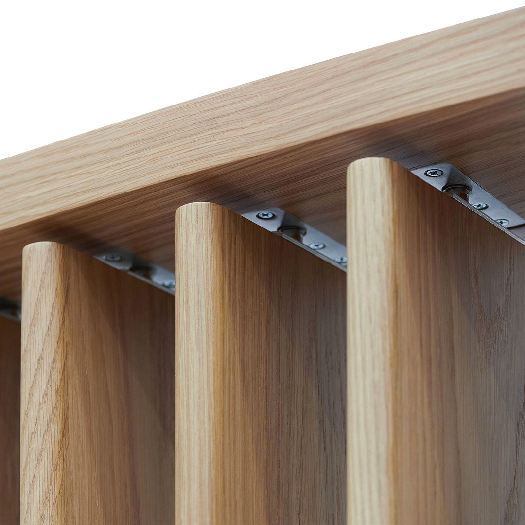 Pangbourne 300cm Curved Wall Stand