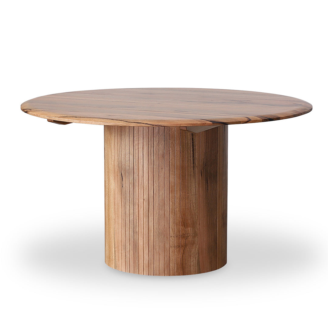 Saxonstone 135cm Round Dining Table