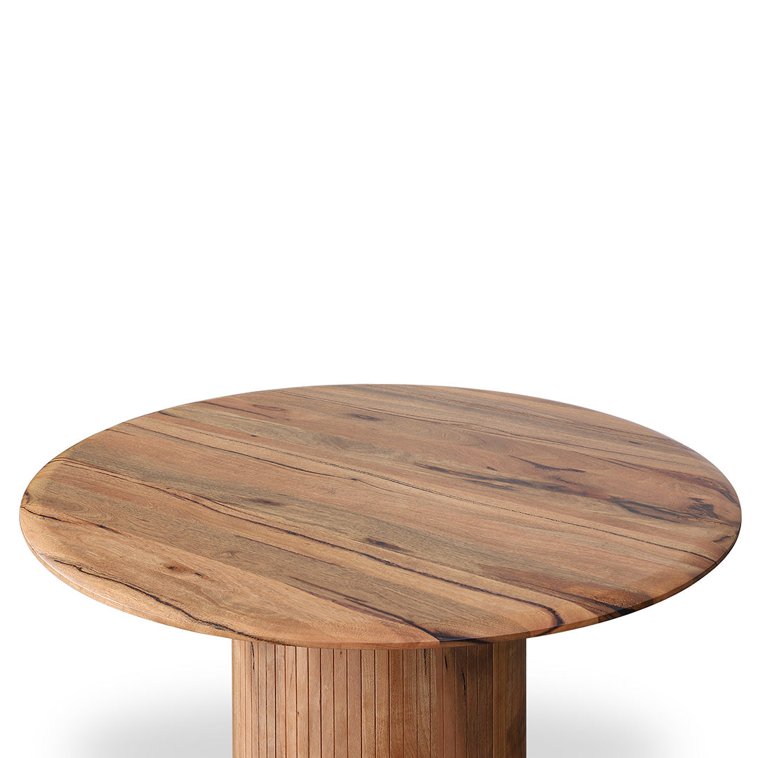 Saxonstone 135cm Round Dining Table