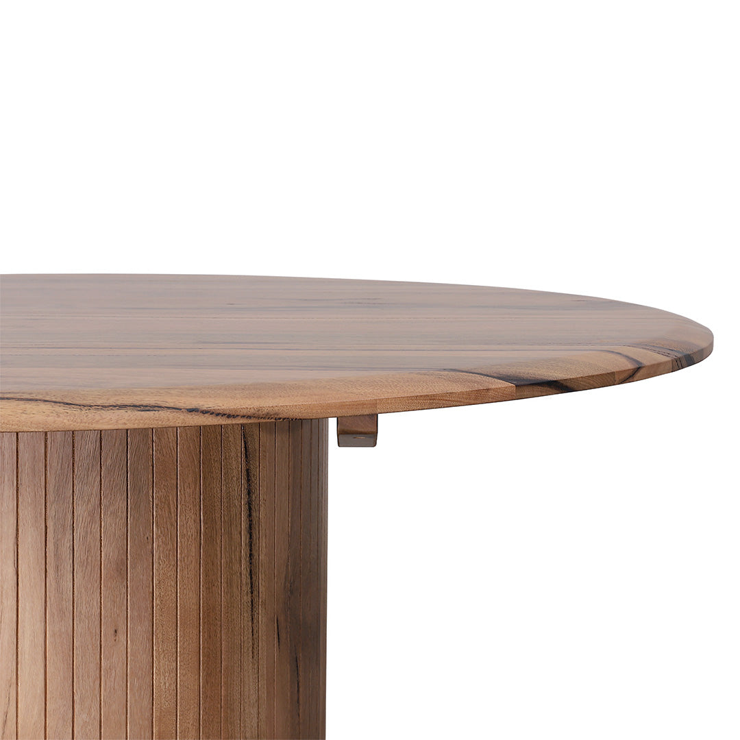 Saxonstone 135cm Round Dining Table