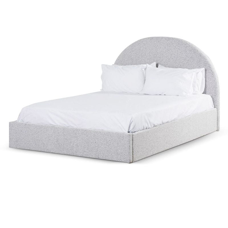 Silvergate Fabric King Bed Pepper