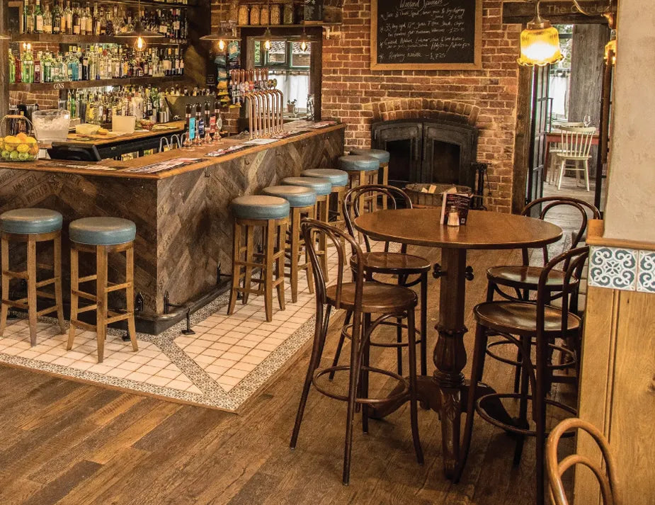 18 Bar Stool