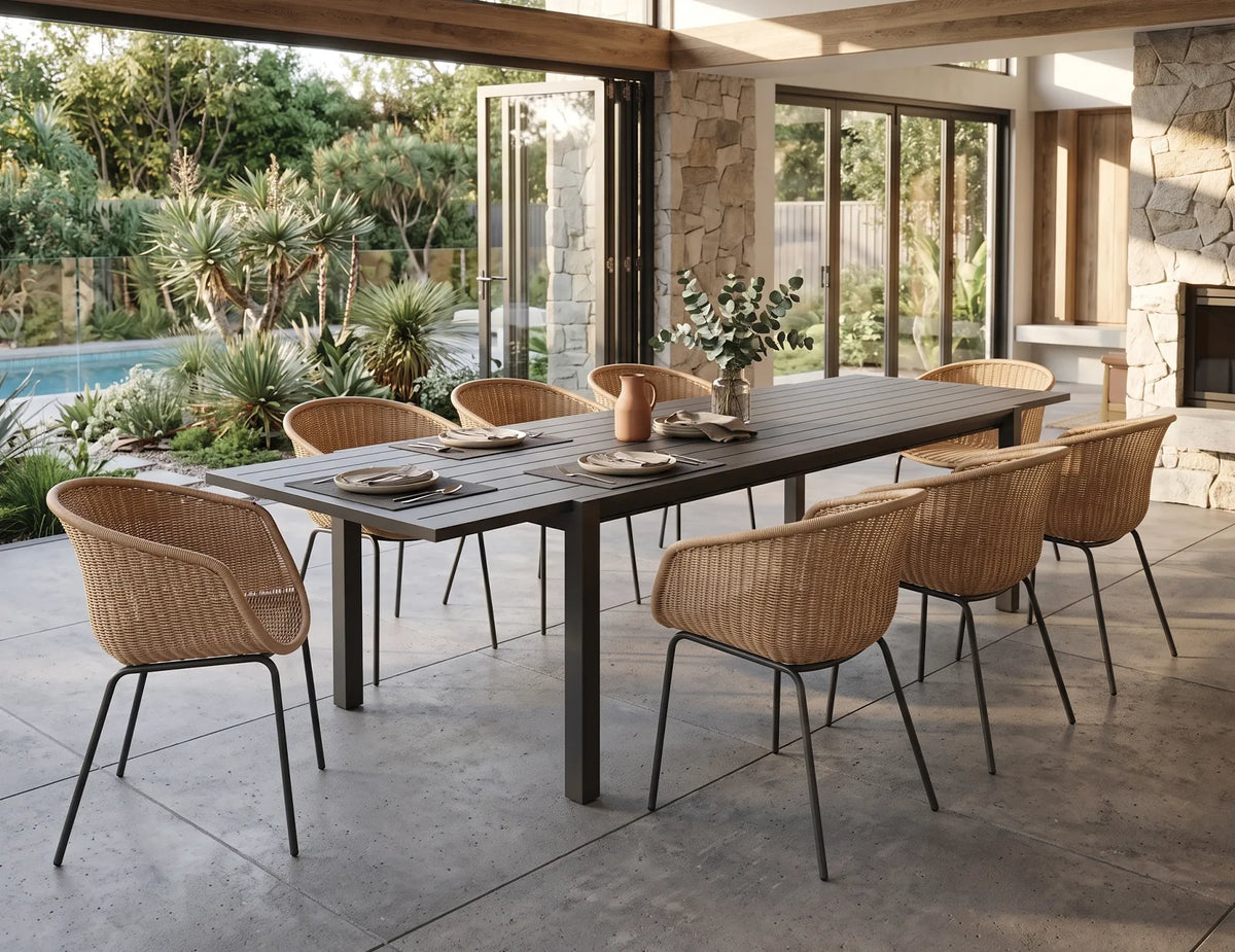 Reflect Outdoor Extendable Dining Table