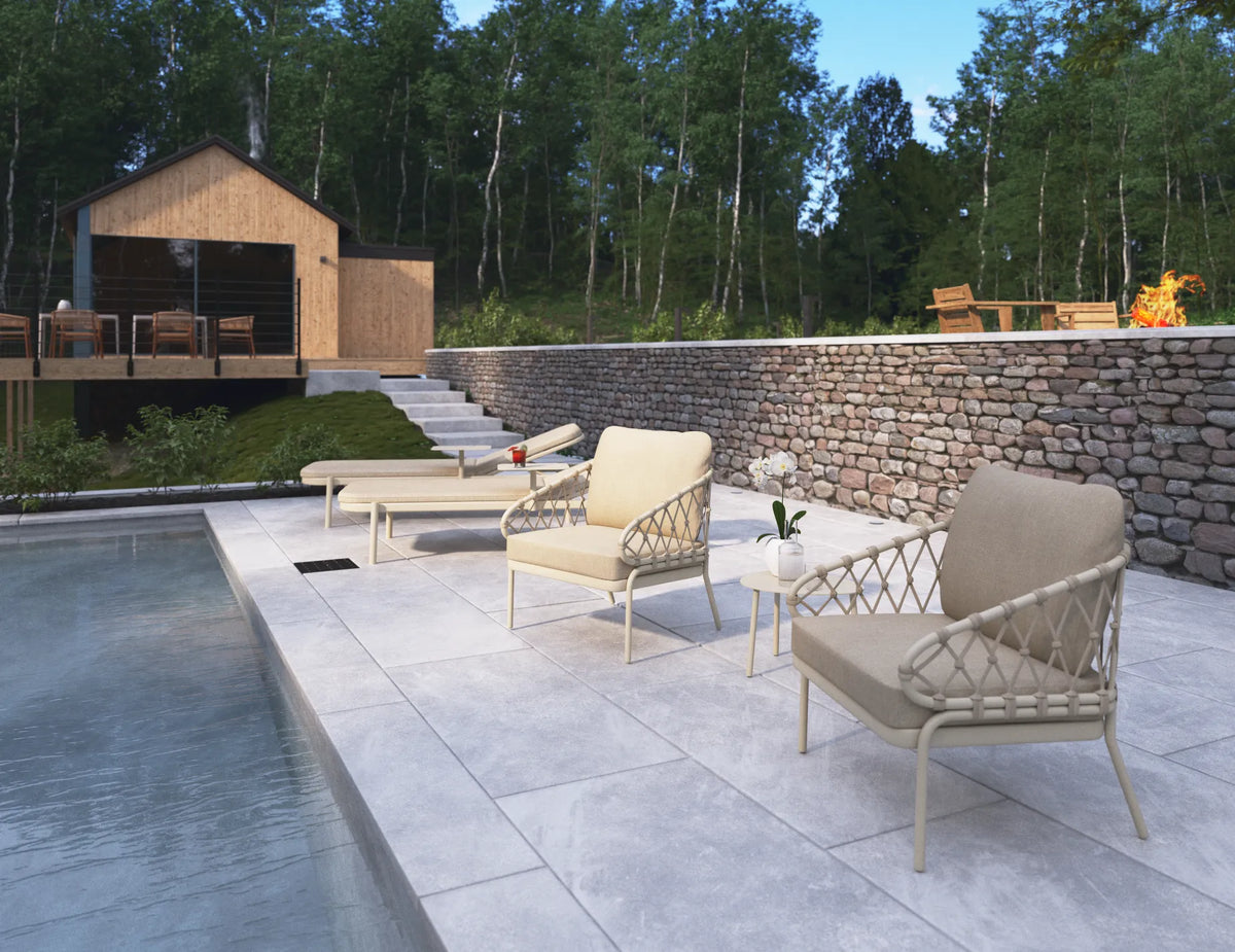 Kara Outdoor Lounge Chair