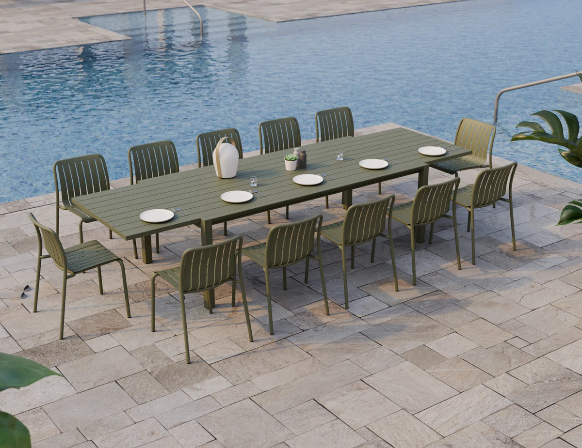 Reflect Outdoor Extendable Dining Table