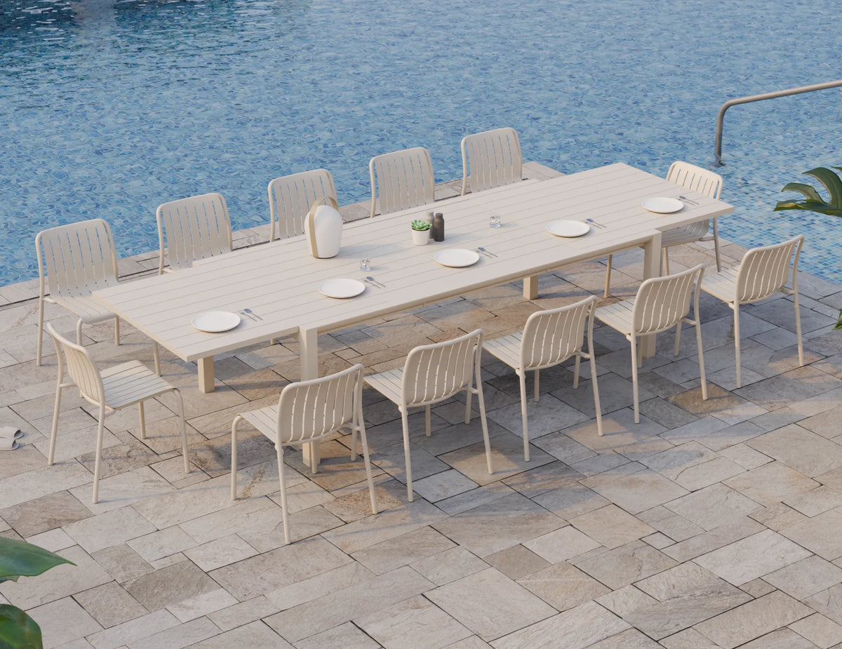 Reflect Outdoor Extendable Dining Table