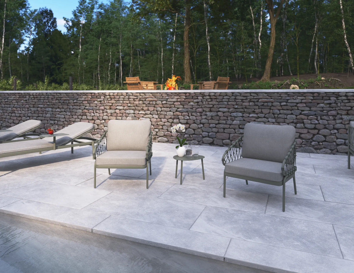Kara Outdoor Lounge Chair