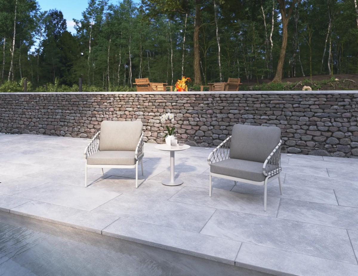 Kara Outdoor Lounge Chair