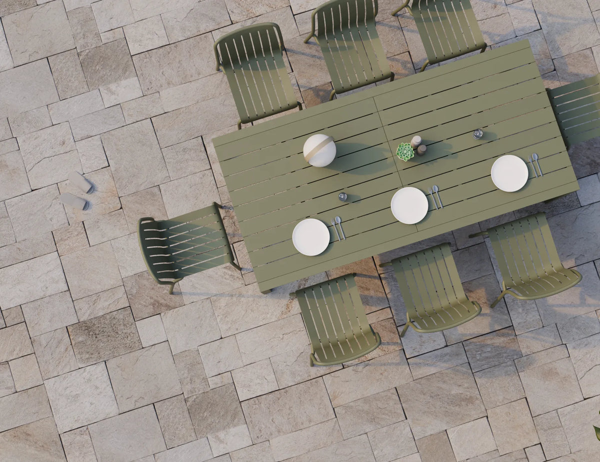 Reflect Outdoor Extendable Dining Table