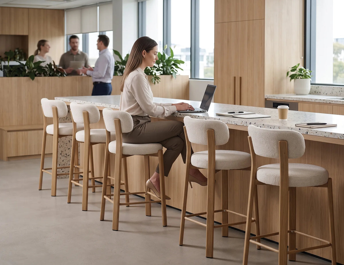 Nodus Kitchen Stool