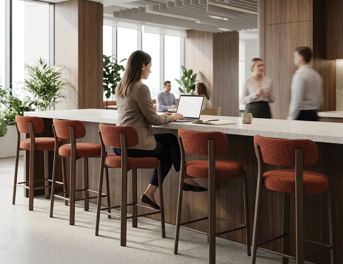 Nodus Kitchen Stool