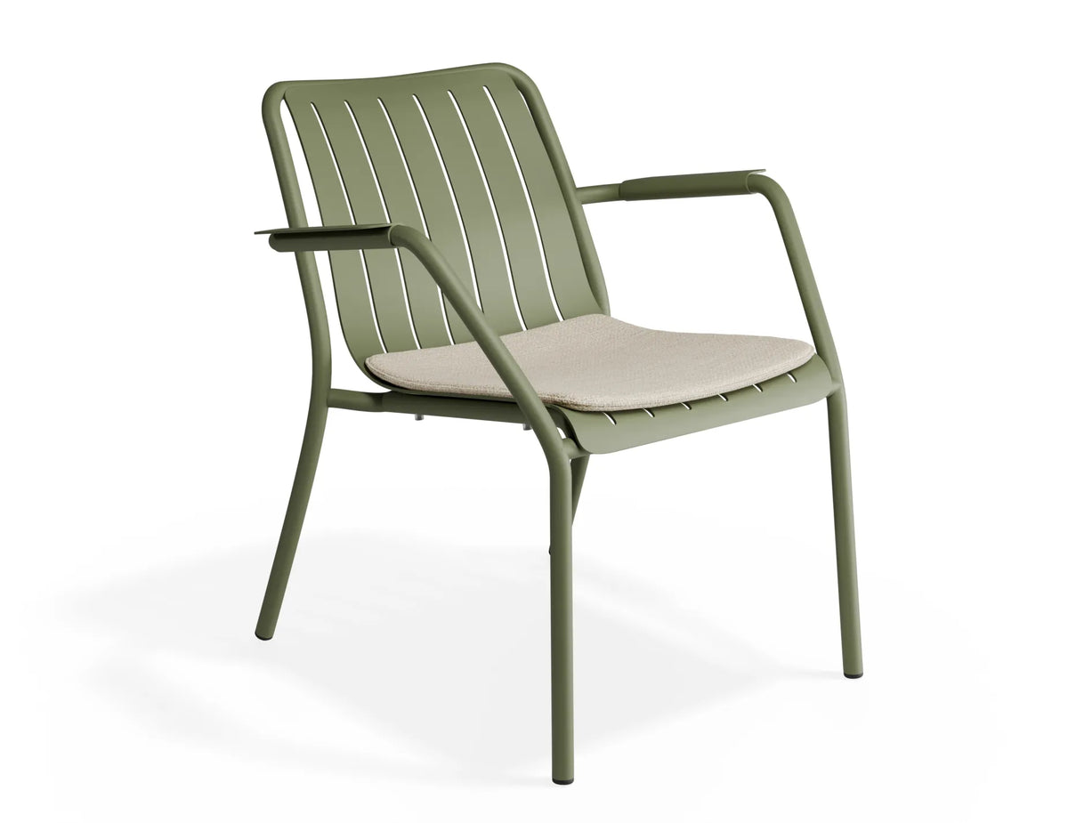 Roku Outdoor Lounge Chair