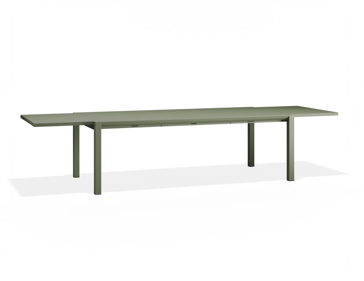 Reflect Outdoor Extendable Dining Table