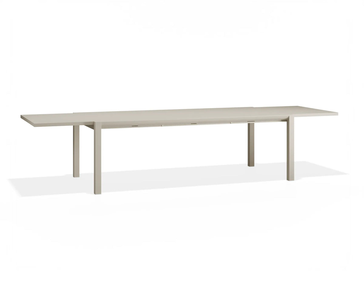 Reflect Outdoor Extendable Dining Table