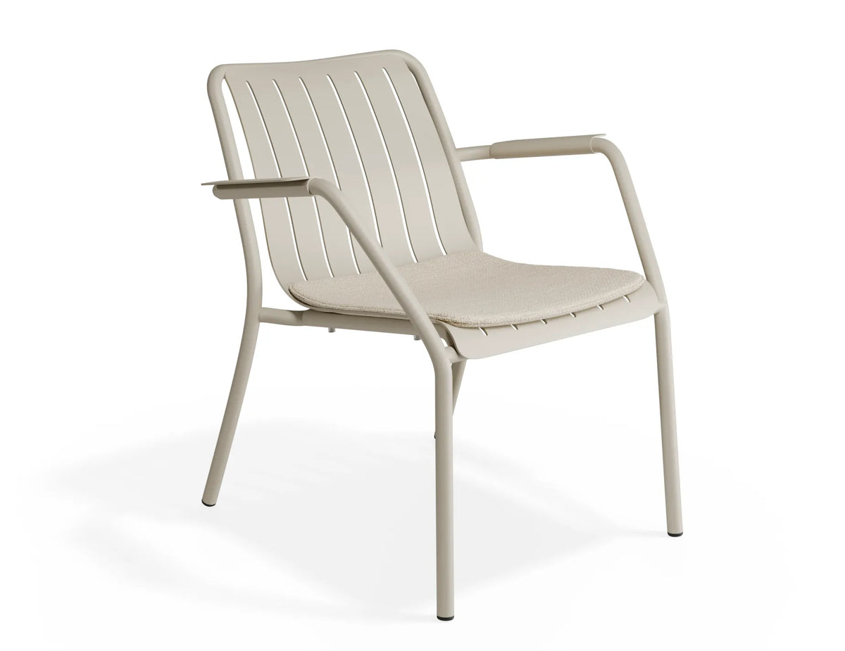 Roku Outdoor Lounge Chair