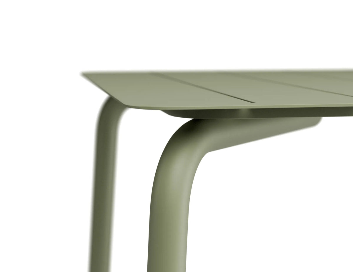 Roku 160cm Outdoor Dining Table