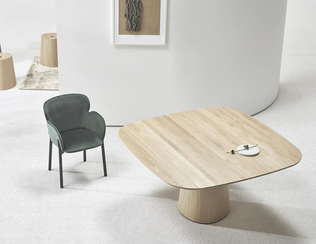 P.O.V. 462 120cm Square Dining Table