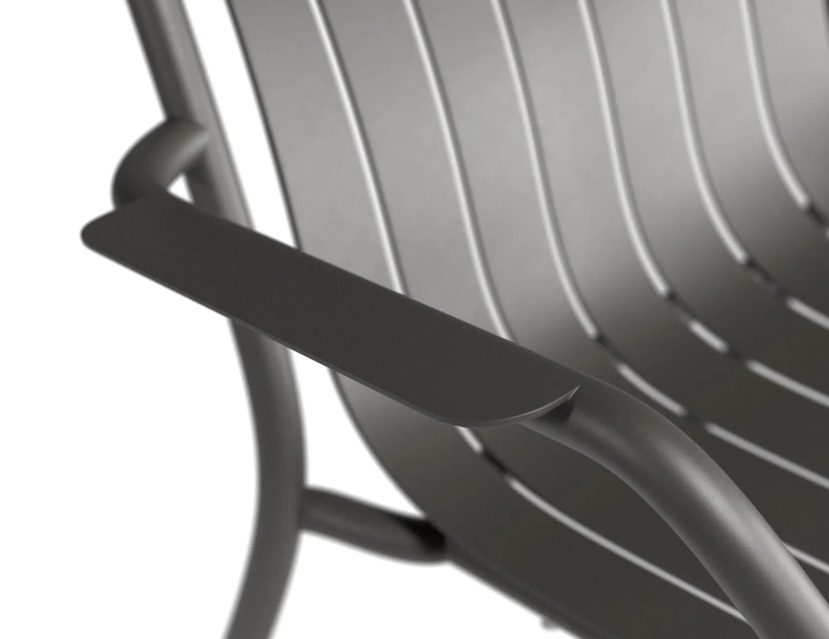 Roku Outdoor Lounge Chair