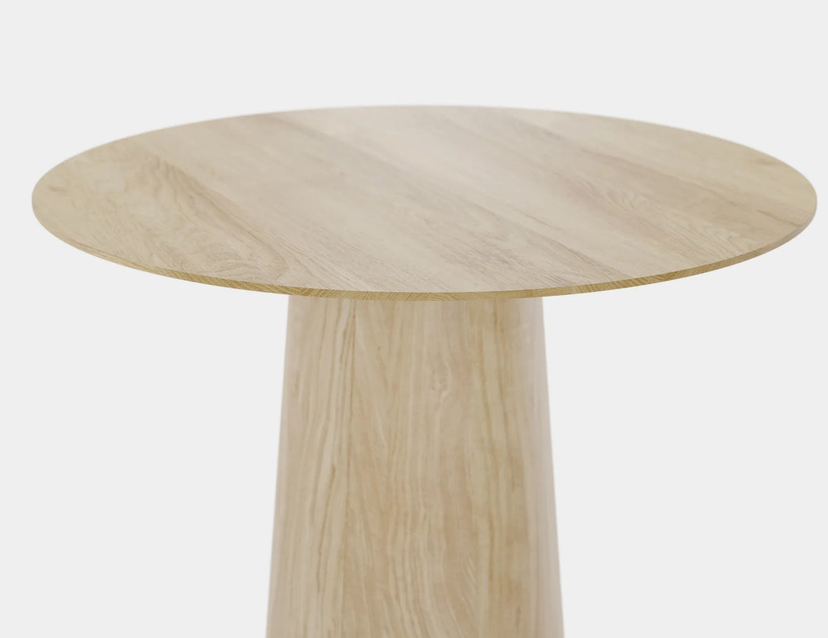 P.O.V. 463 90cm Round Bar Table