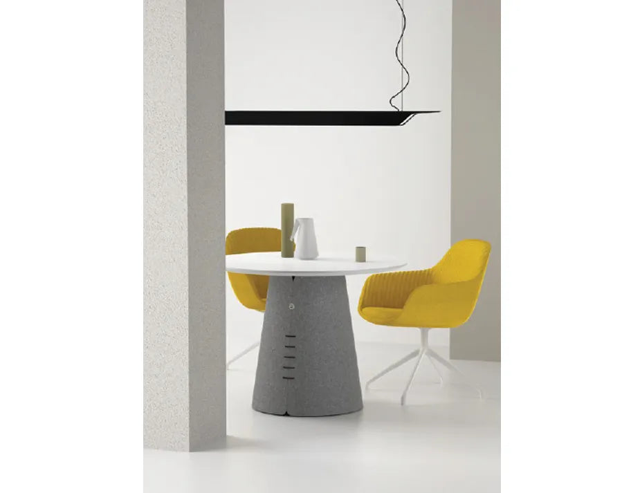 Core Armchair