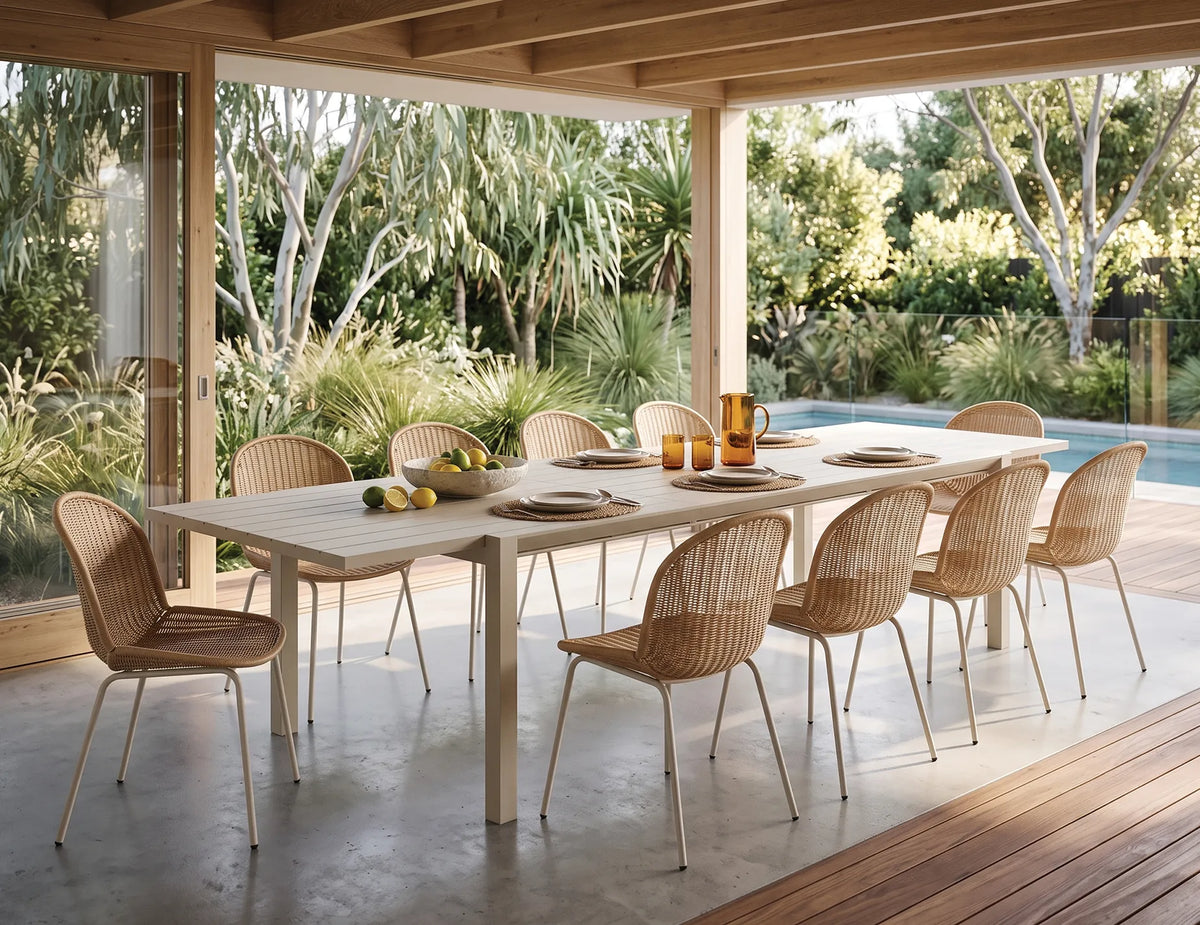 Reflect Outdoor Extendable Dining Table