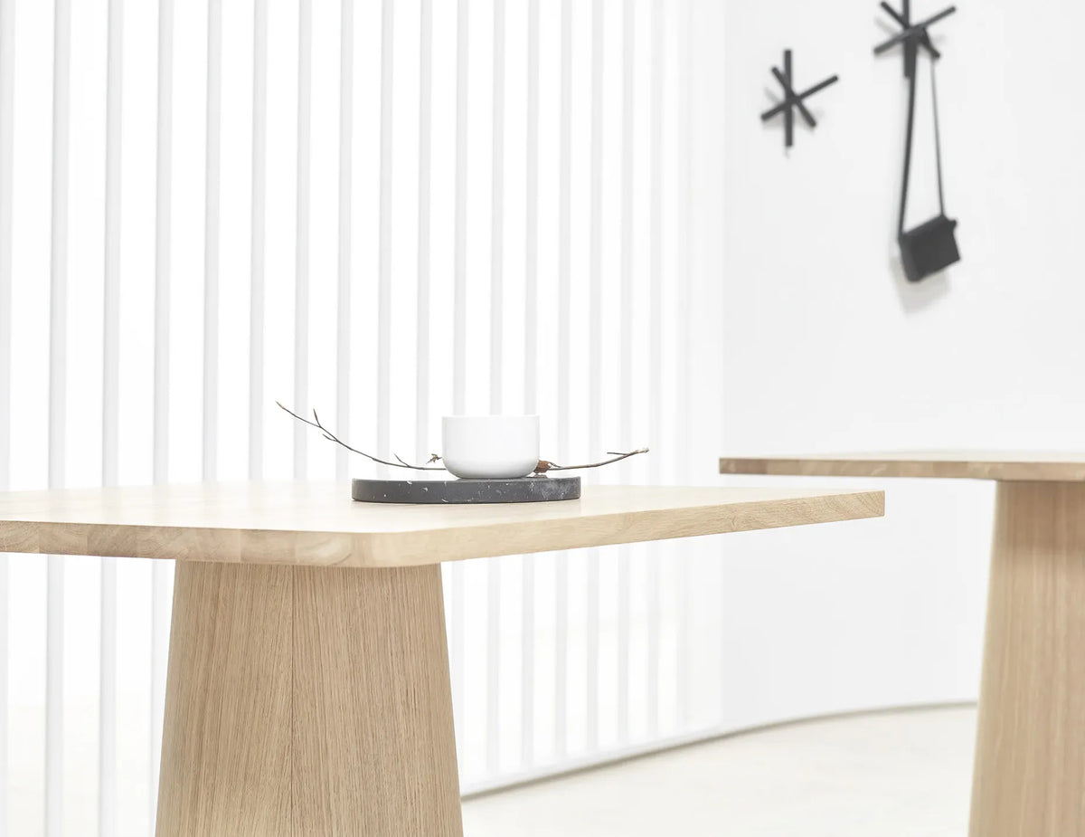 P.O.V. 461 90cm Square Dining Table