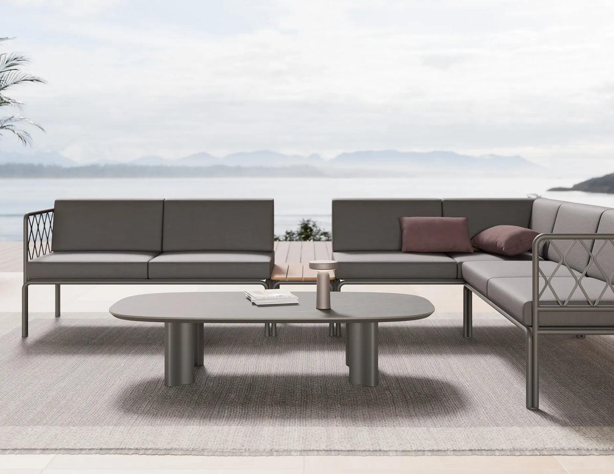 Vela Outdoor Coffee Table